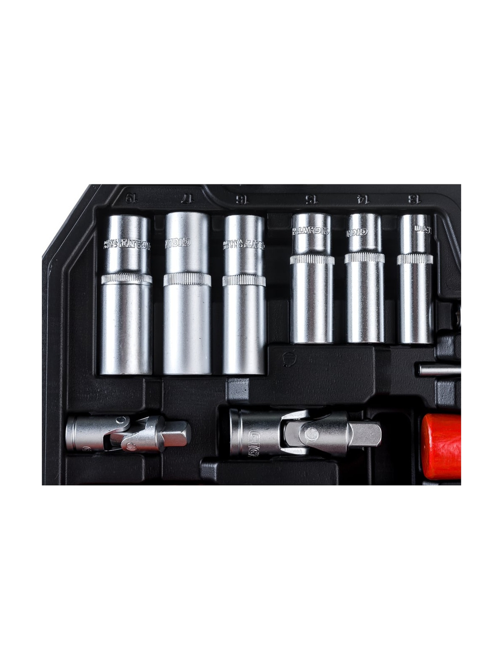 Набор автомобильного инструмента Gigant 131 предмет, Сталь Cr-V, GAS 131S