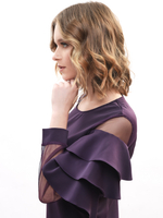 Платье с воланами на рукавах