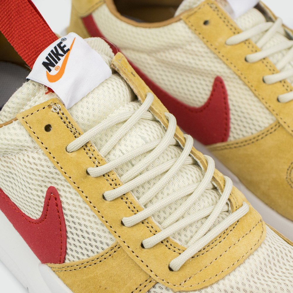 Кроссовки Nike x Tom Sachs Mars Yard Wmns Beige Red