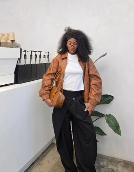 BERSHKA Куртка из искусственной кожи, цвет верблюжьей шерсти