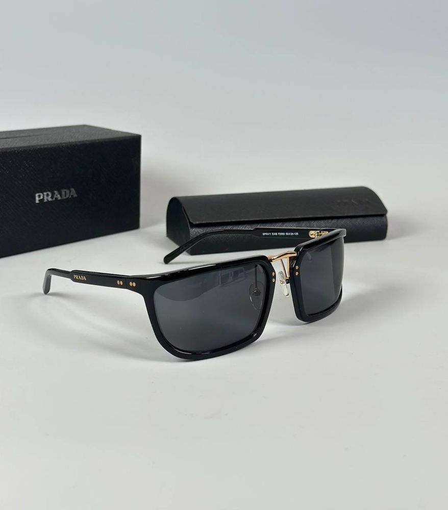 Кроссовки Prada