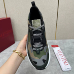 Кроссовки Valentino
