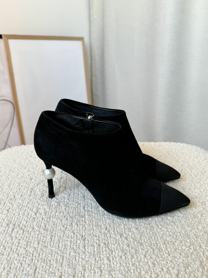 Замшевые ботильоны Chanel, 37,5