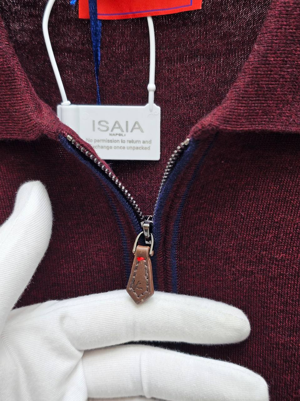 Поло Isaia