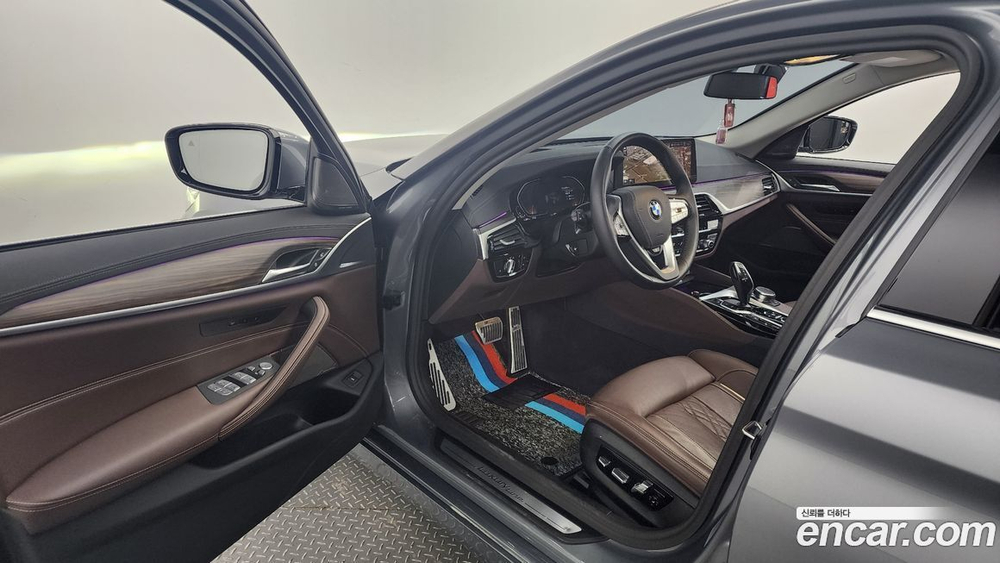 BMW 5 Series (G30) 530i Luxury (02.2023)