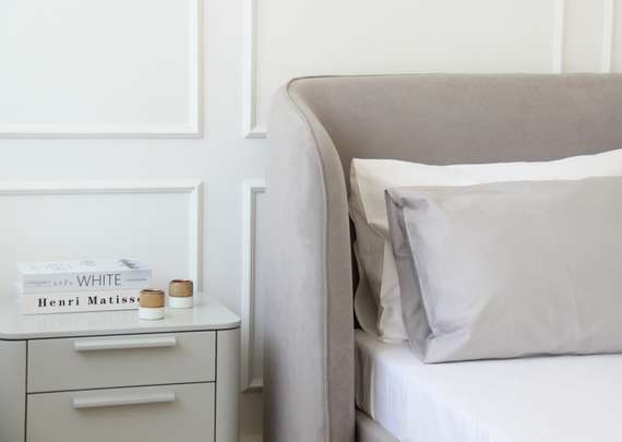 Кровать двуспальная Classic 180 см (серый, велюр)