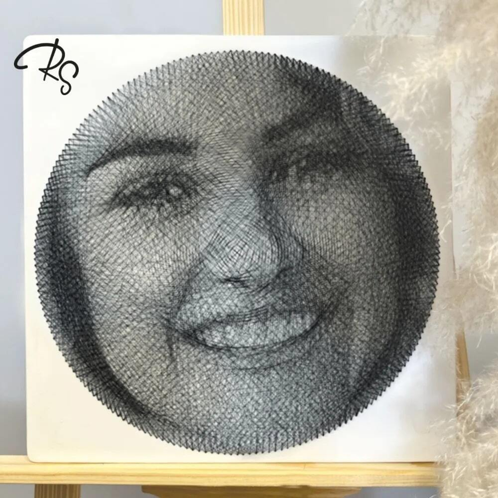 Фотокартина нитями Mini RingString своими руками, основа картины квадрат, создается нитями по вашей фотографии