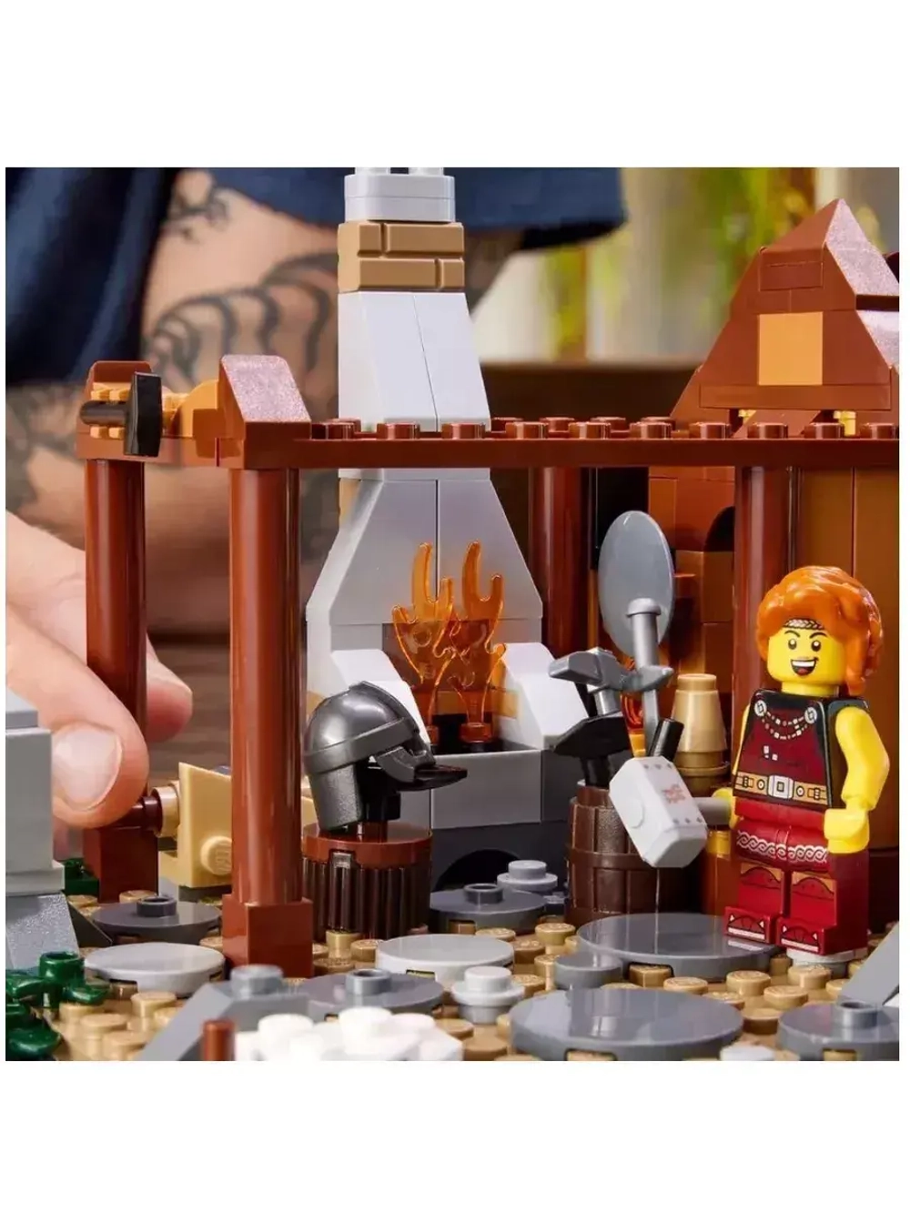 Конструктор Скандинавская деревня викингов 2103 детали