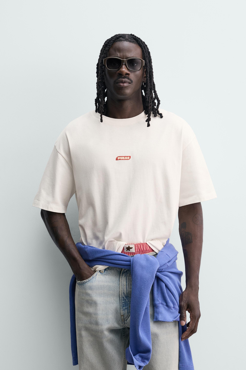 ZARA ФУТБОЛКА С ФОТОПРИНТОМ, ЖЕЛТОВАТО-БЕЛЫЙ