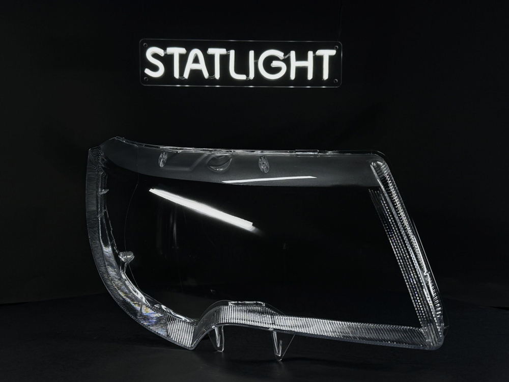 Правое стекло фары Skoda Superb 2 2008-2013