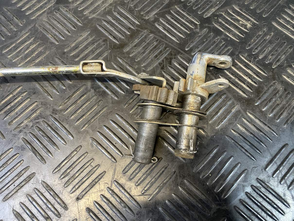 Тяга заднего тормоза Suzuki Intruder VS750 VR51A