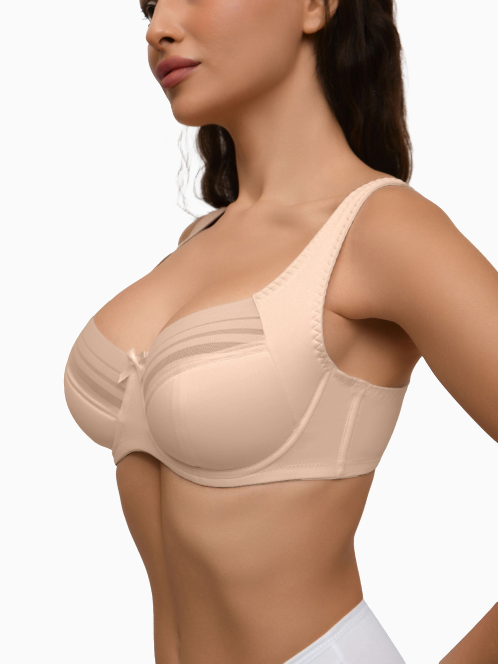 Бюстгальтер OIRO с чашками на спонже и на косточках Lily