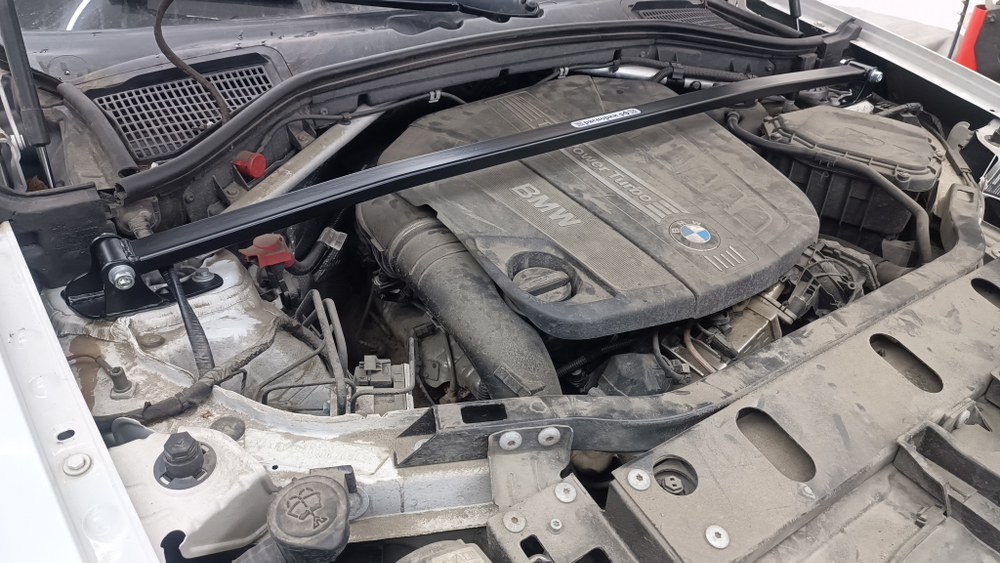 Распорка передних стоек BMW X3 F 25 (ПОД ЗАКАЗ)