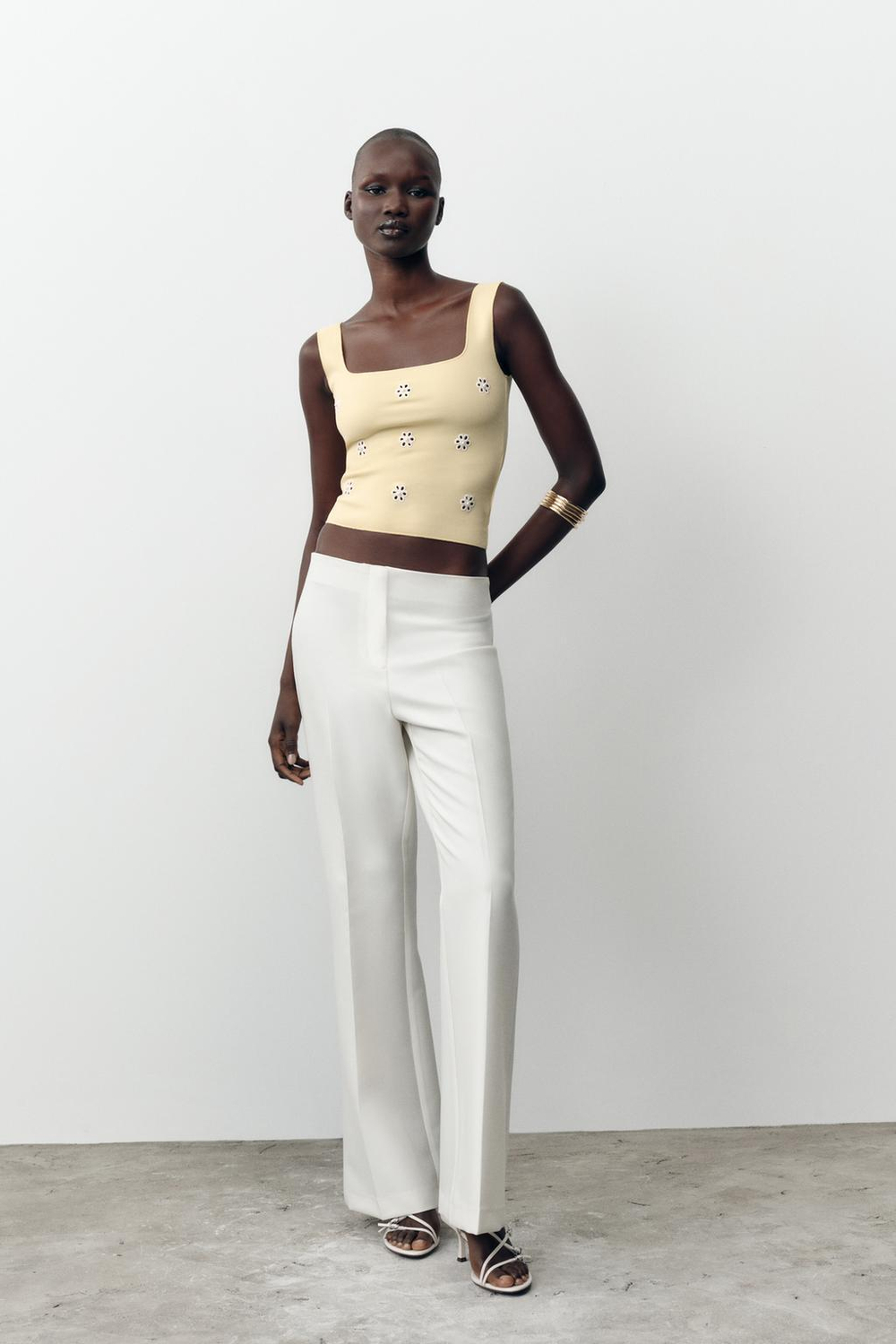 ZARA ТОП ИЗ ЭЛАСТИЧНОЙ ТКАНИ С ЦВЕТОЧНОЙ ВЫШИВКОЙ, ЖЕЛТЫЙ