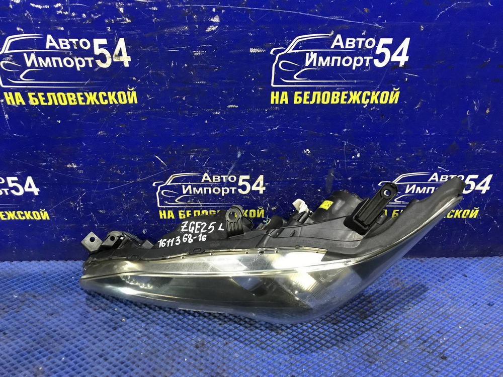 Фара передняя левая TOYOTA WISH 2009-2012