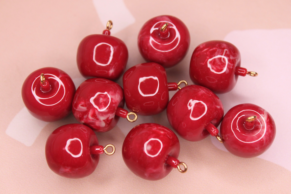 Подвеска яблоко акрил 20 мм красное