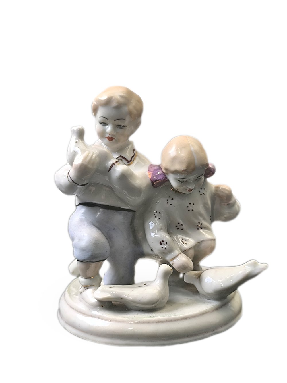 Фарфоровая статуэтка "Дети кормят голубей" Полонский ЗХК