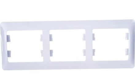Рамка трехместная горизонтальная Systeme Electric Glossa Бел