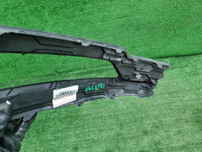 Накладка ПТФ левая Skoda Octavia A8 (2019-2024)