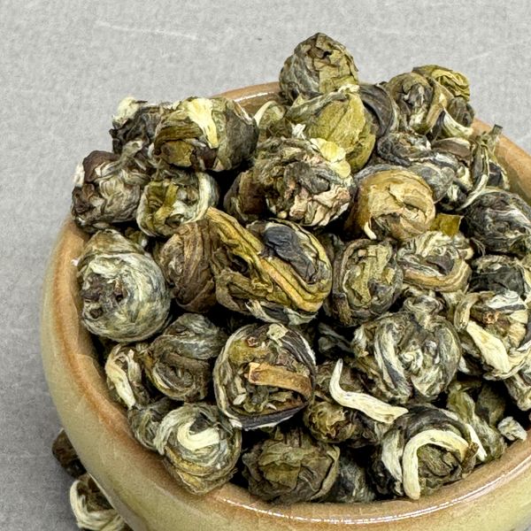 Бай Лун Чжу