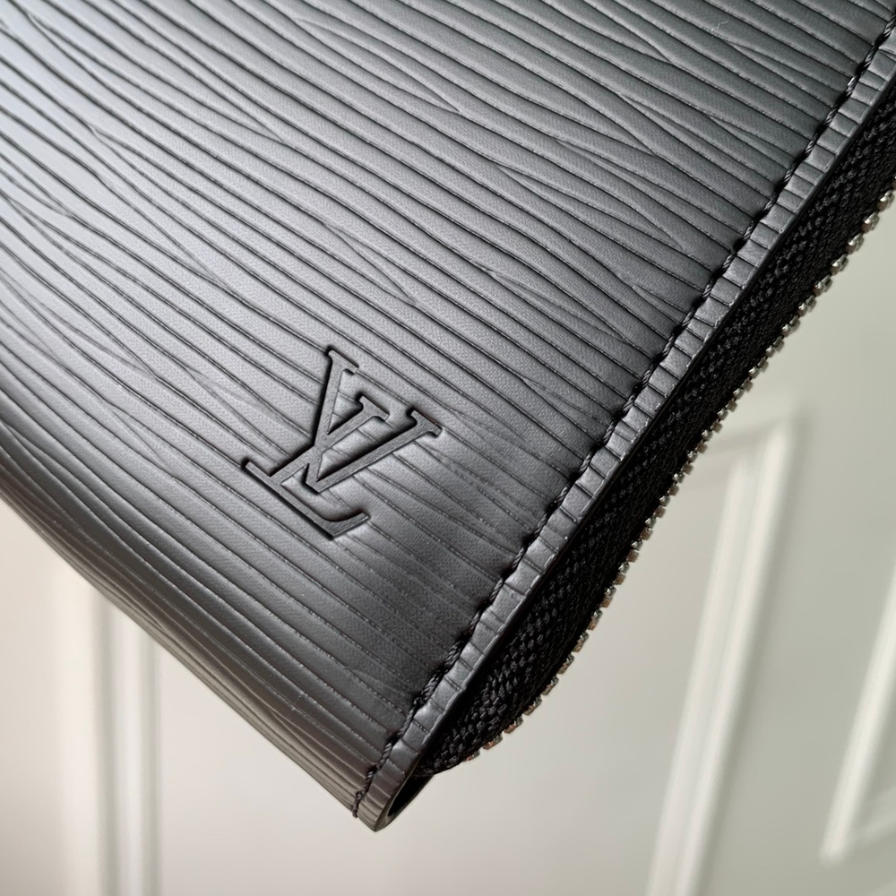 Louis Vuitton Zippy Wallet Horizontal