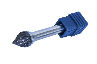 Шарошка коническая ''пика''вытянутая по металлу(? 10мм,? хвостовика 6мм),в пластиковом футляре Forsage F-617J1008