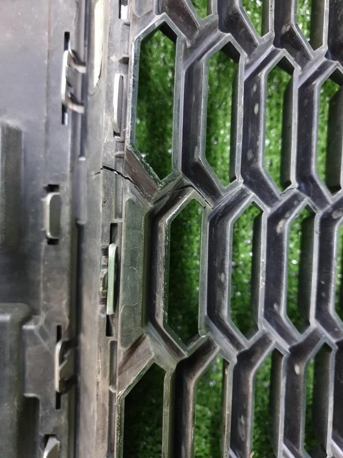 Решетка радиатора Haval F7 (2018-2022)