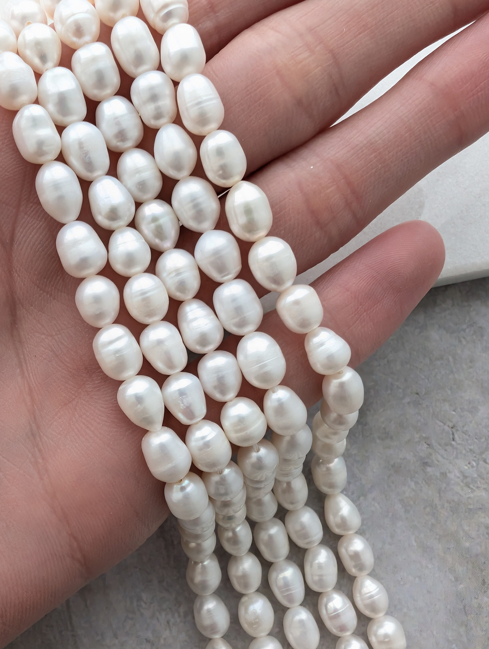 Жемчуг натуральный рис 5.7-6мм