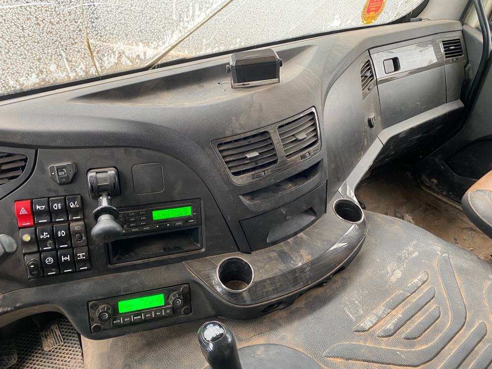 FAW J6 8x4 Самосвал СА3310Р66K24T4E5 (Дизельный, 11,1 л, 420 л.с., МТ)