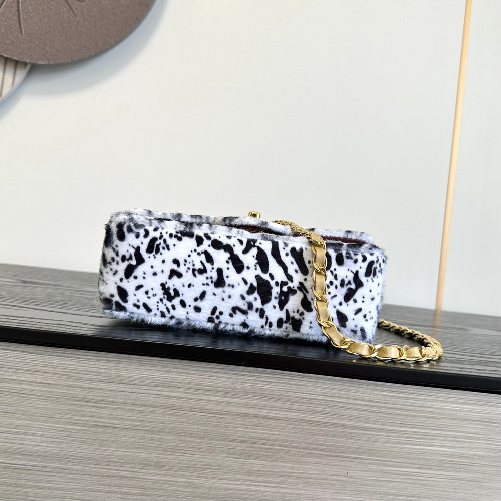 Chanel Mini Classic Handbag 20 cm
