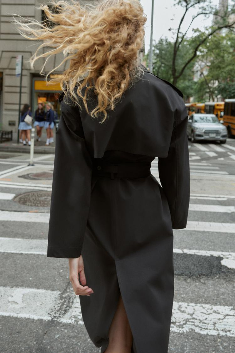 ZARA ДЛИННЫЙ ТРЕНЧ С ПОЯСОМ, ЧЕРНЫЙ