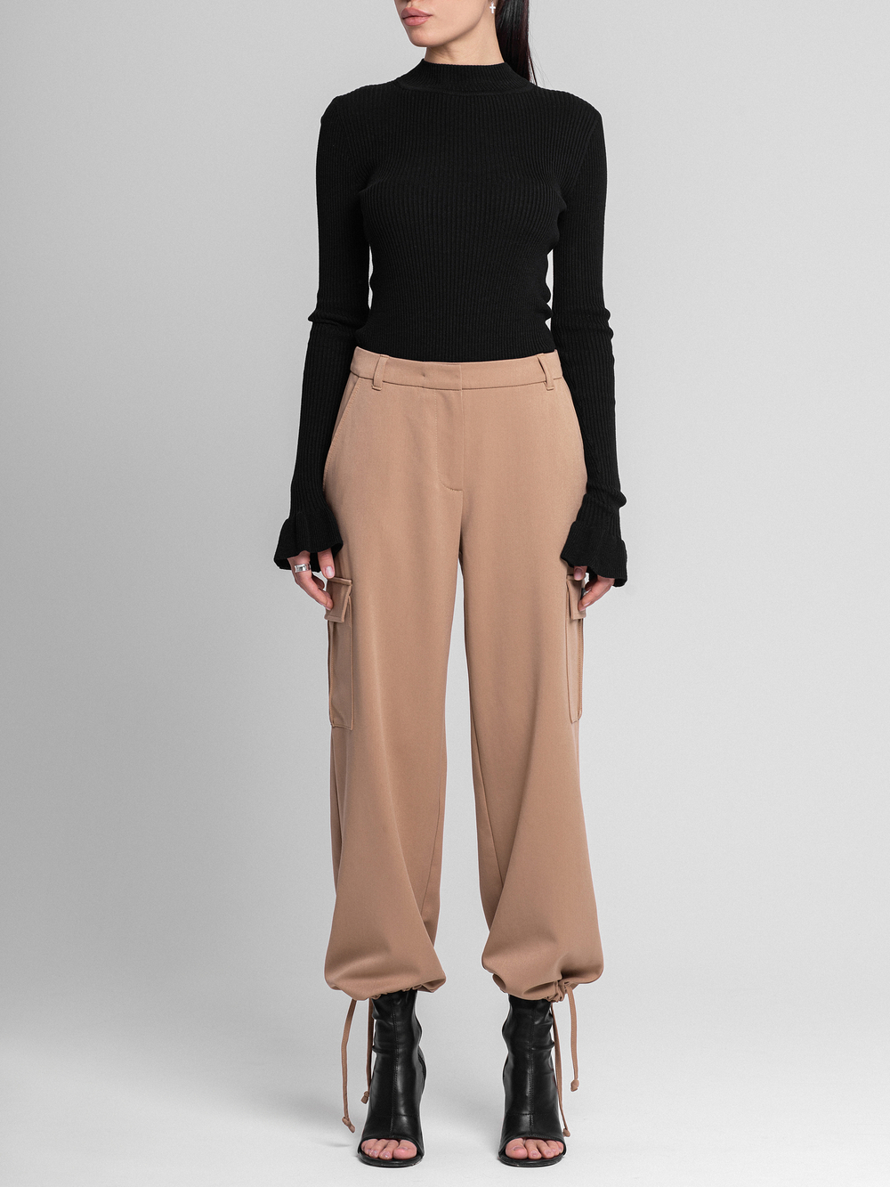 Брюки карго из костюмной ткани