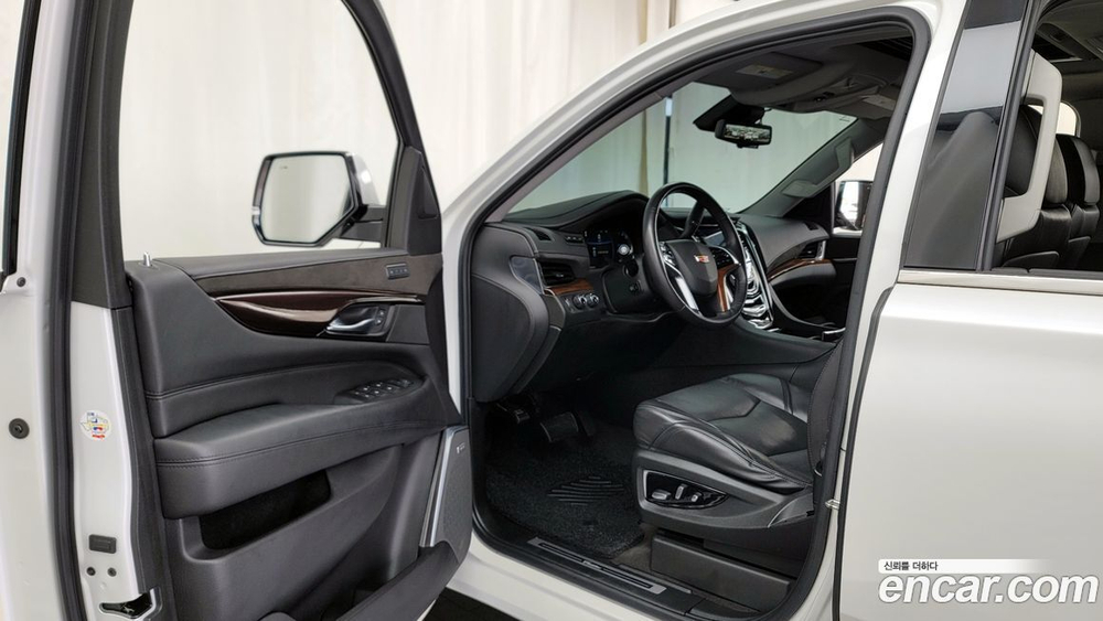 Cadillac Escalade 6.2 (11.2020)