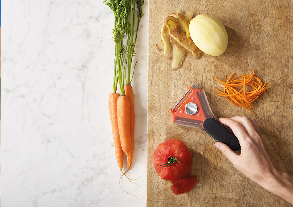 Овощечистка Tri-Peeler Joseph Joseph