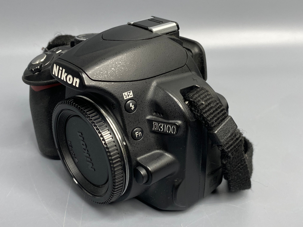 Nikon D3100 25.000 кадров