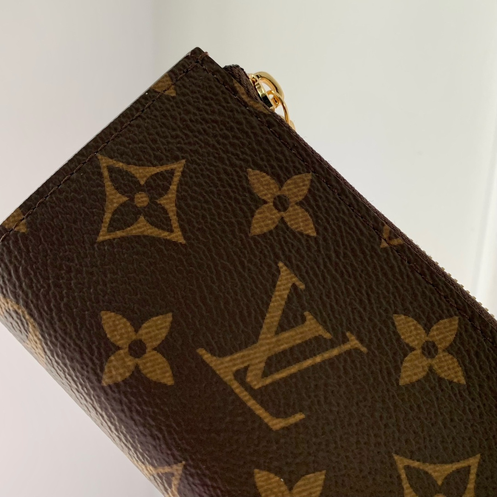 Louis Vuitton Noa Key Holder