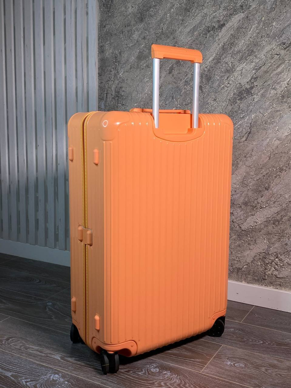 Чемодан Rimowa, арт. 477540495