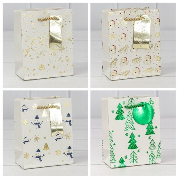 
          Пакет подарочный 12 х 15 х 6.7 см Набор 4 шт "Новый год" с тиснением (Белый)
