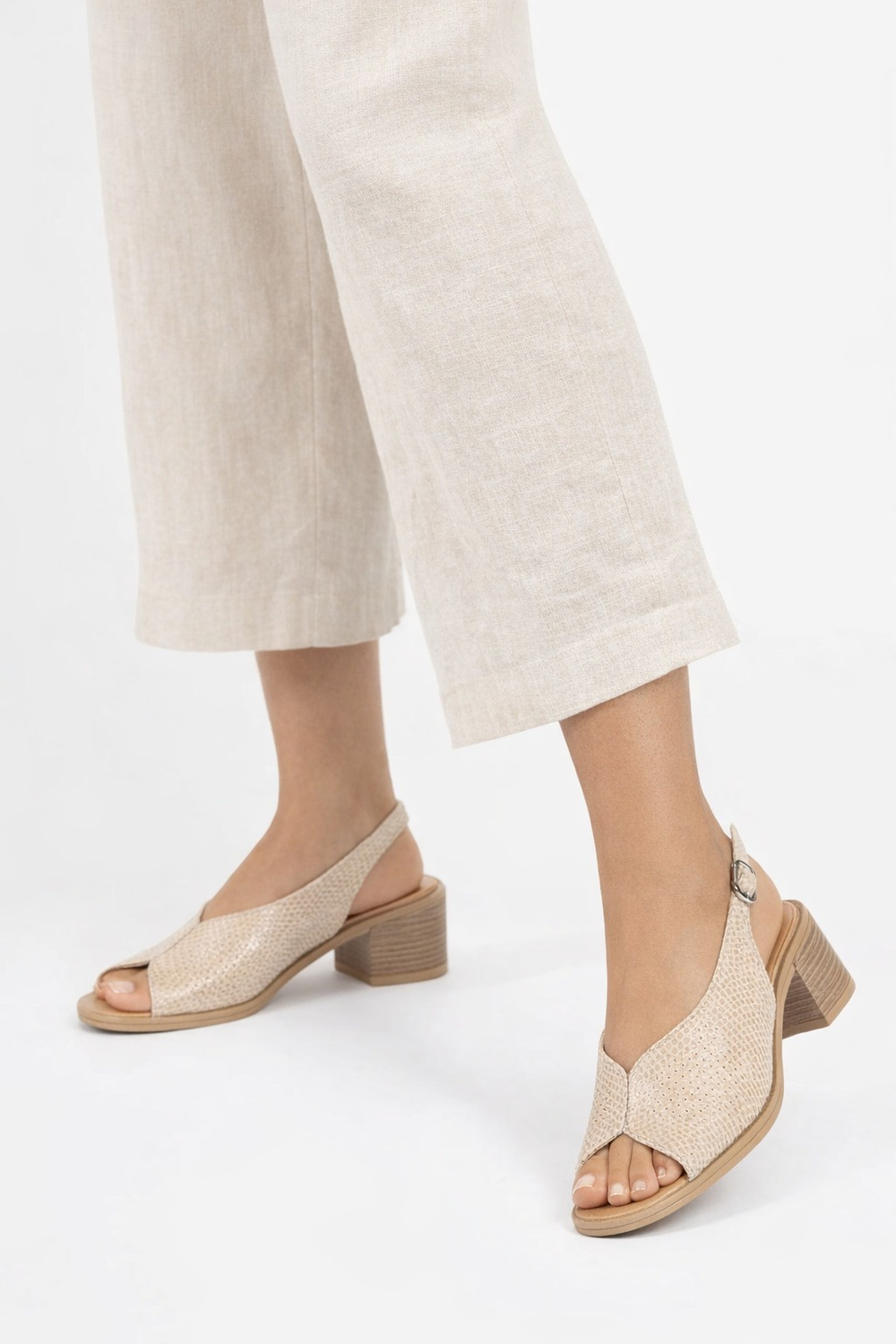 Босоножки женские Ascalini B7474B