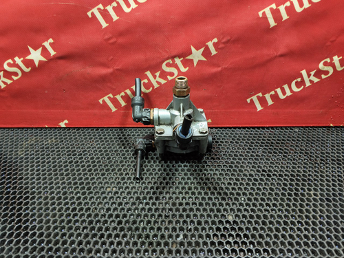 Клапан ускорительный