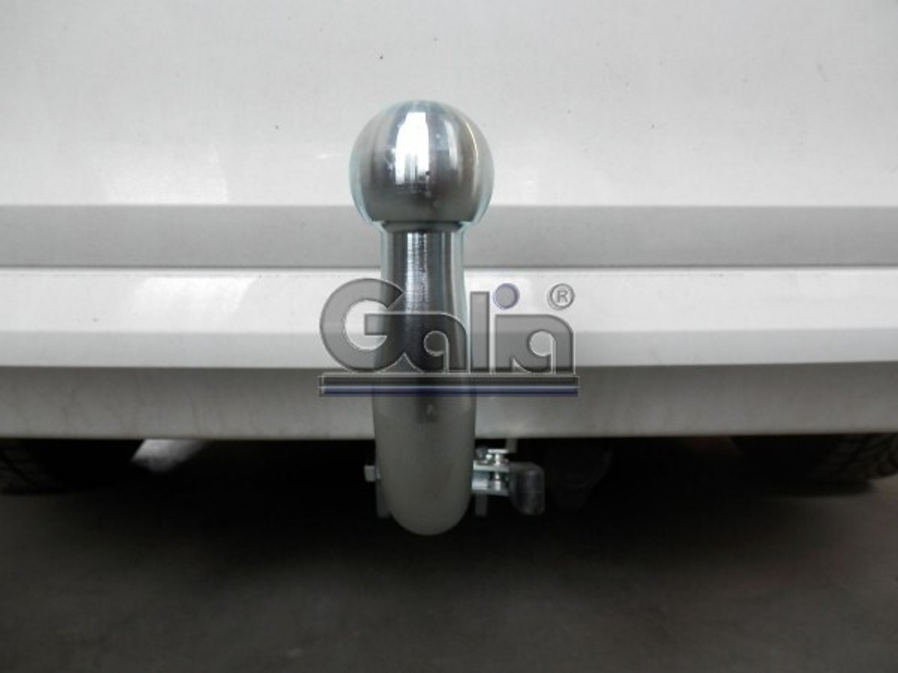 Фаркоп оцинкованный Galia B021C для BMW 3-Series 2011- седан/универсал, BMW 1-Series 2011-, (паспорт и сертификат в комплекте)(без электрики)