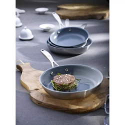 Zwilling - Сковорода Sol, неглубокая, 24 см. / артикул   40189-241-0  / GTIN 4009839301476