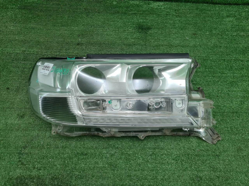 Стекло фары правое Toyota Land Cruiser 200 (15-21)