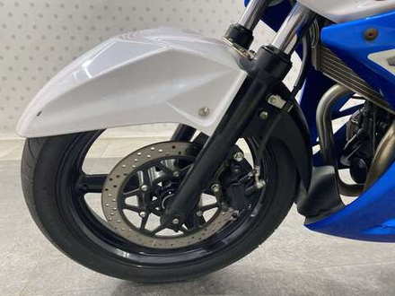 Suzuki GSR250F , 2016