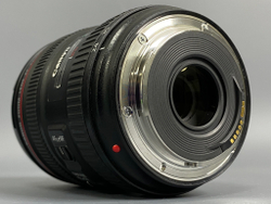 Canon EF 24-70mm 4L IS USM Macro