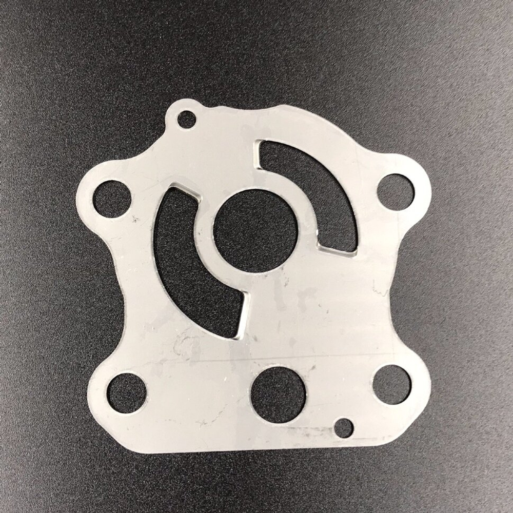 Пластина помпы охлаждения Yamaha 60-70, F40-60 (Yamaha)