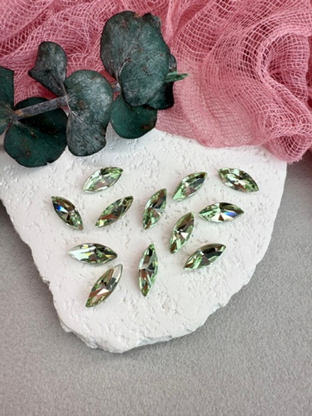Наветт Navette 15*7 мм, Chrysolite