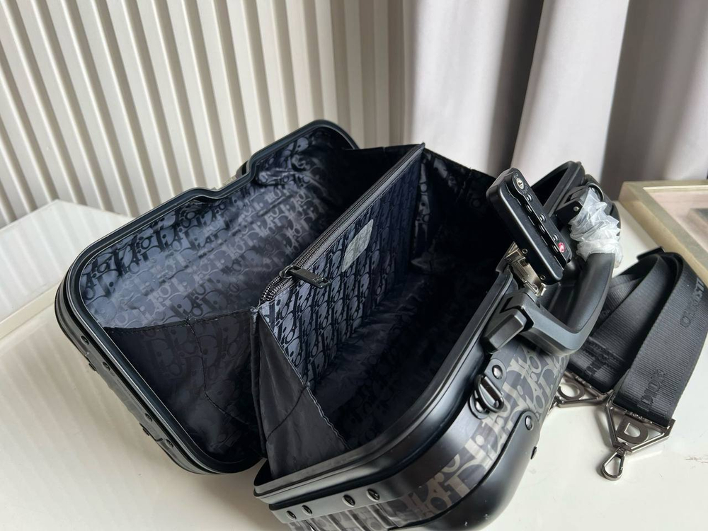 Чемодан Rimowa