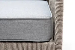 "Канны" кресло плетеное из роупа, каркас алюминий светло-серый (RAL7035) муар, роуп серый меланж круглый, ткань светло-серая