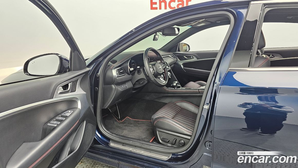 Genesis The New G70 Бензин 2.0T 4WD (12.2020)